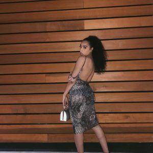 Rencontre coquine à Paris avec une Latina sensuelle et mince de 28 ans, appelle pour du plaisir chaud Carla - rencontre-Paris