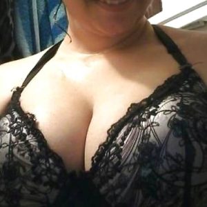 Inès - rencontre-Milf-Saint-Denis
