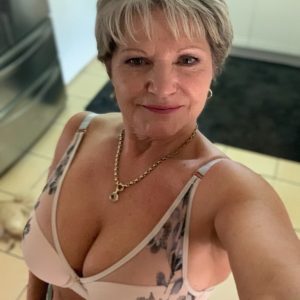 Nina - rencontre-Cougar-Valence
